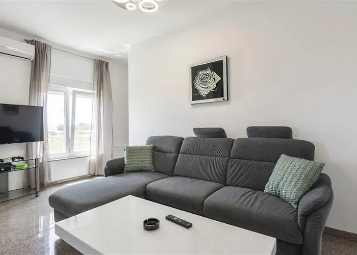 Вилла Panorama With Rooftop Pool *