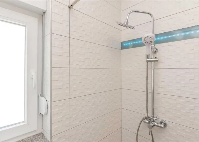 Вилла Panorama With Rooftop Pool *