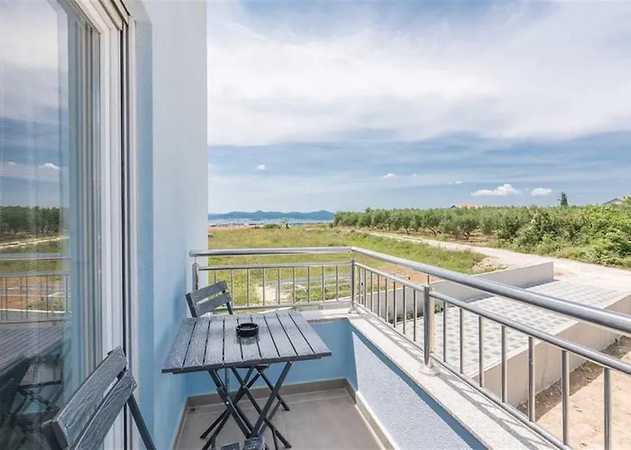 Вилла Panorama With Rooftop Pool