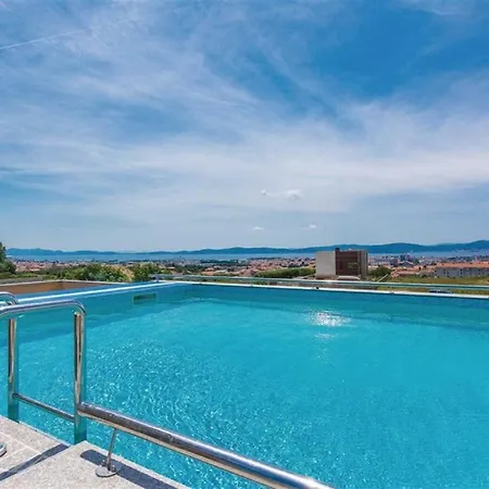 Villa Panorama With Rooftop Pool *