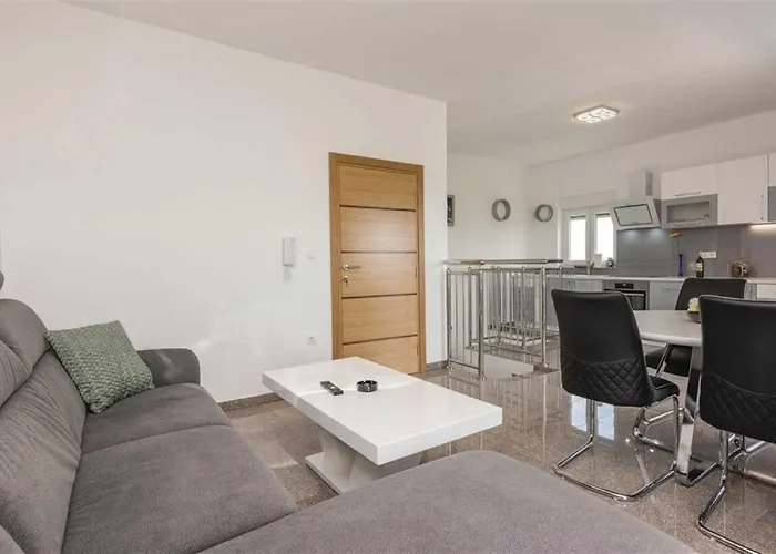 Panorama With Rooftop Pool Βίλα