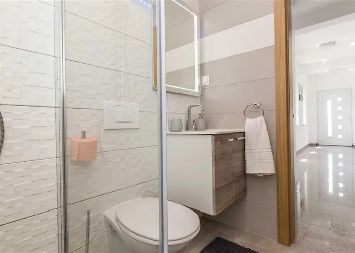 Panorama With Rooftop Pool Βίλα Ploce (Zadar)