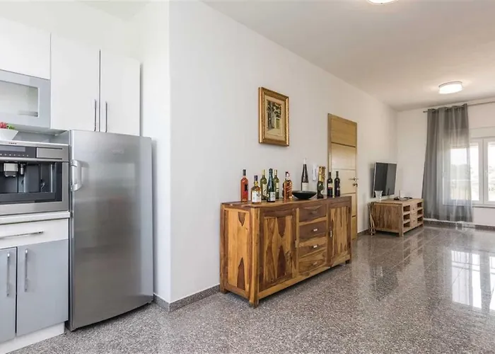 Panorama With Rooftop Pool Βίλα *