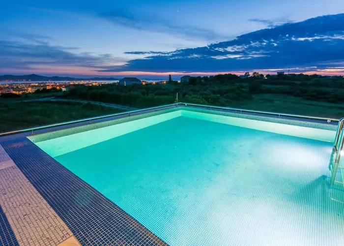 Βίλα Panorama With Rooftop Pool